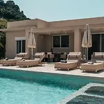 Melissia Luxury * Kalamákion