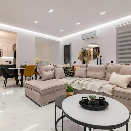 Melissia Luxury *
