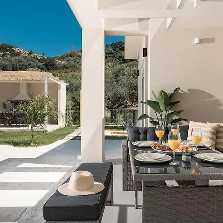 Villa Melissia Luxury Kalamákion