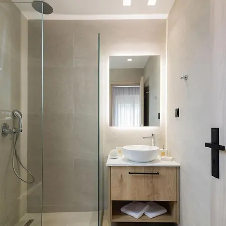 Melissia Luxury Καλαμάκι