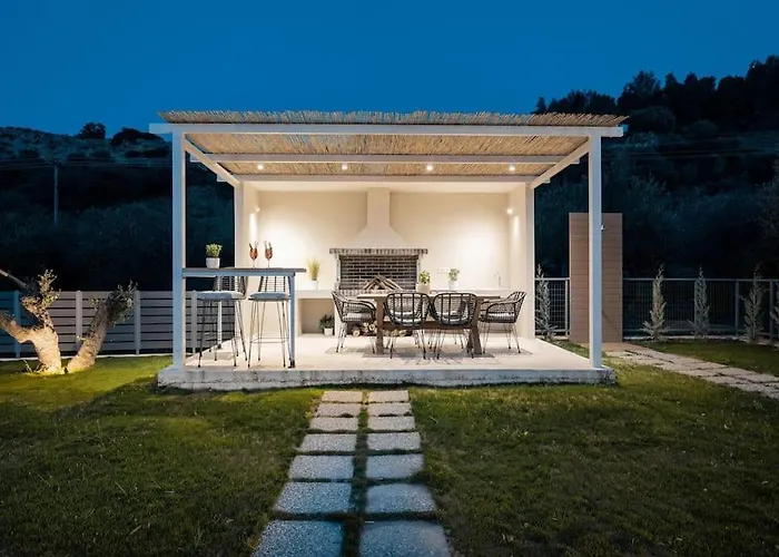 Melissia Luxury Вилла Каламакион