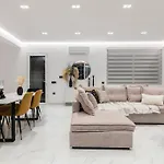 Melissia Luxury * Kalamákion