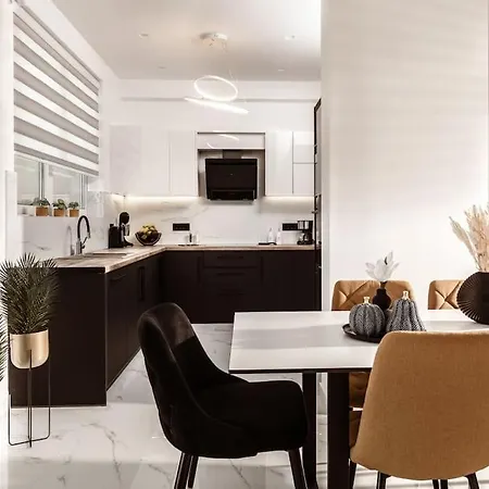 Melissia Luxury