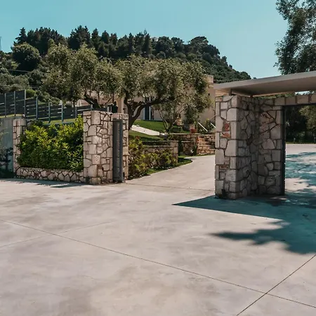 Melissia Luxury Villa